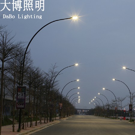 自彎臂市電LED路燈一次成型農村道路燈公路亮化工程照明廠家批發(fā)
